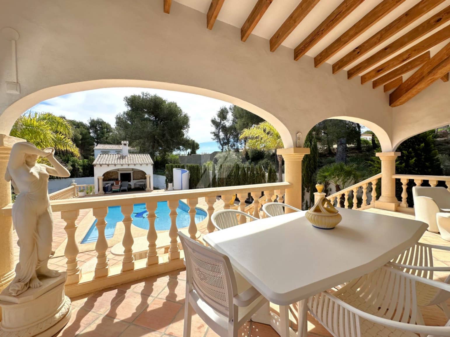 4 sypialnia Willa na sprzedaż w Moraira z basenem garażem - 690 000 € (Ref: 8971348)