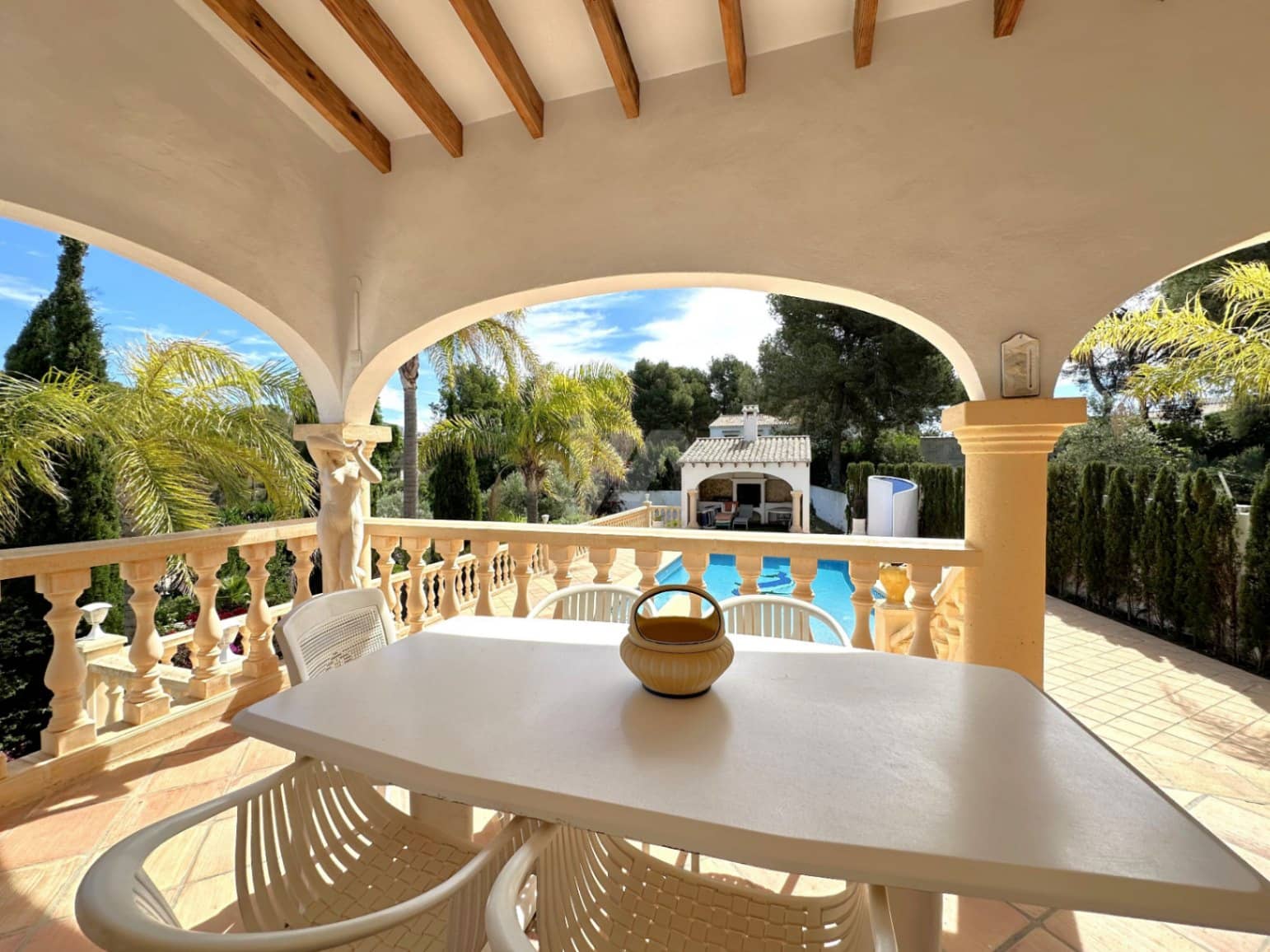 4 sypialnia Willa na sprzedaż w Moraira z basenem garażem - 690 000 € (Ref: 8971348)