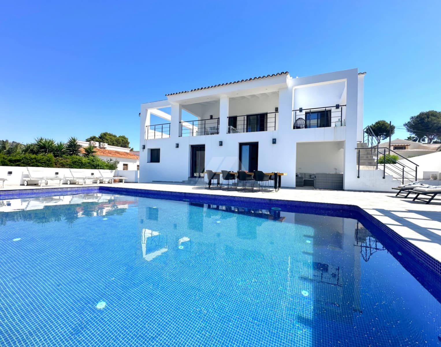 4 soveværelse Villa til salg i Benissa med swimmingpool garage - € 1.199.000 (Ref: 9030425)