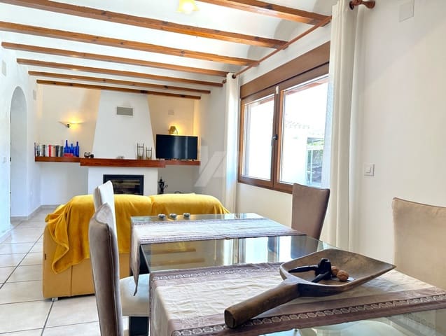 3 bedroom Finca/Country House for sale in Teulada Pueblo, Teulada-Moraira with garage - € 625,000 (Ref: 9051495)