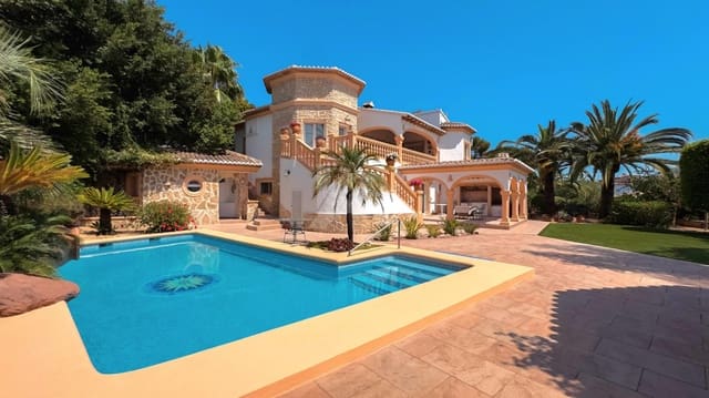 6 bedroom Villa for sale in Pinar del Advocat - Cometa, Teulada-Moraira with pool garage - € 2,100,000 (Ref: 9097399)