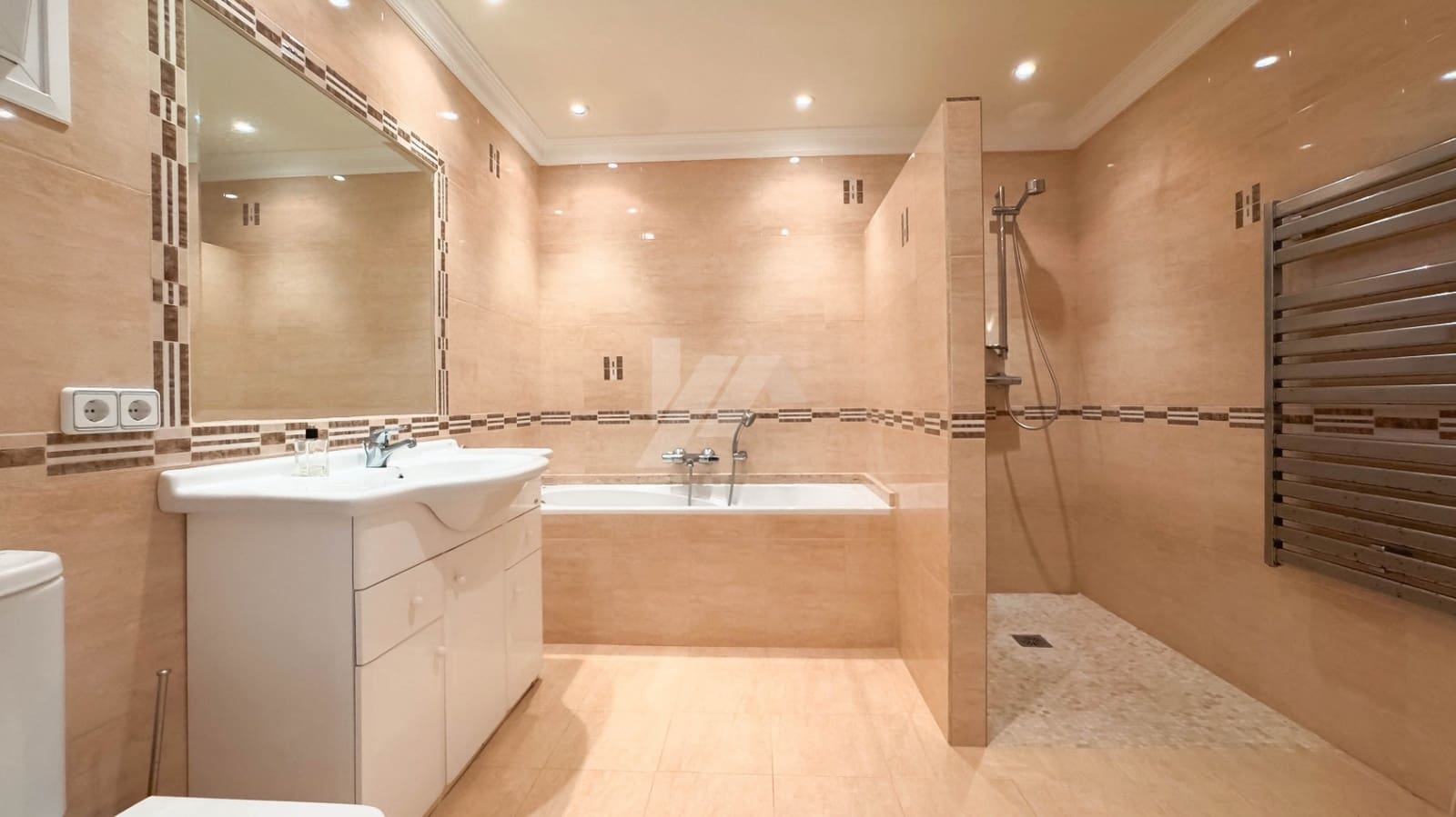 6 Zimmer Villa zu verkaufen in Moraira mit Pool Garage - 2.100.000 € (Ref: 9097399)