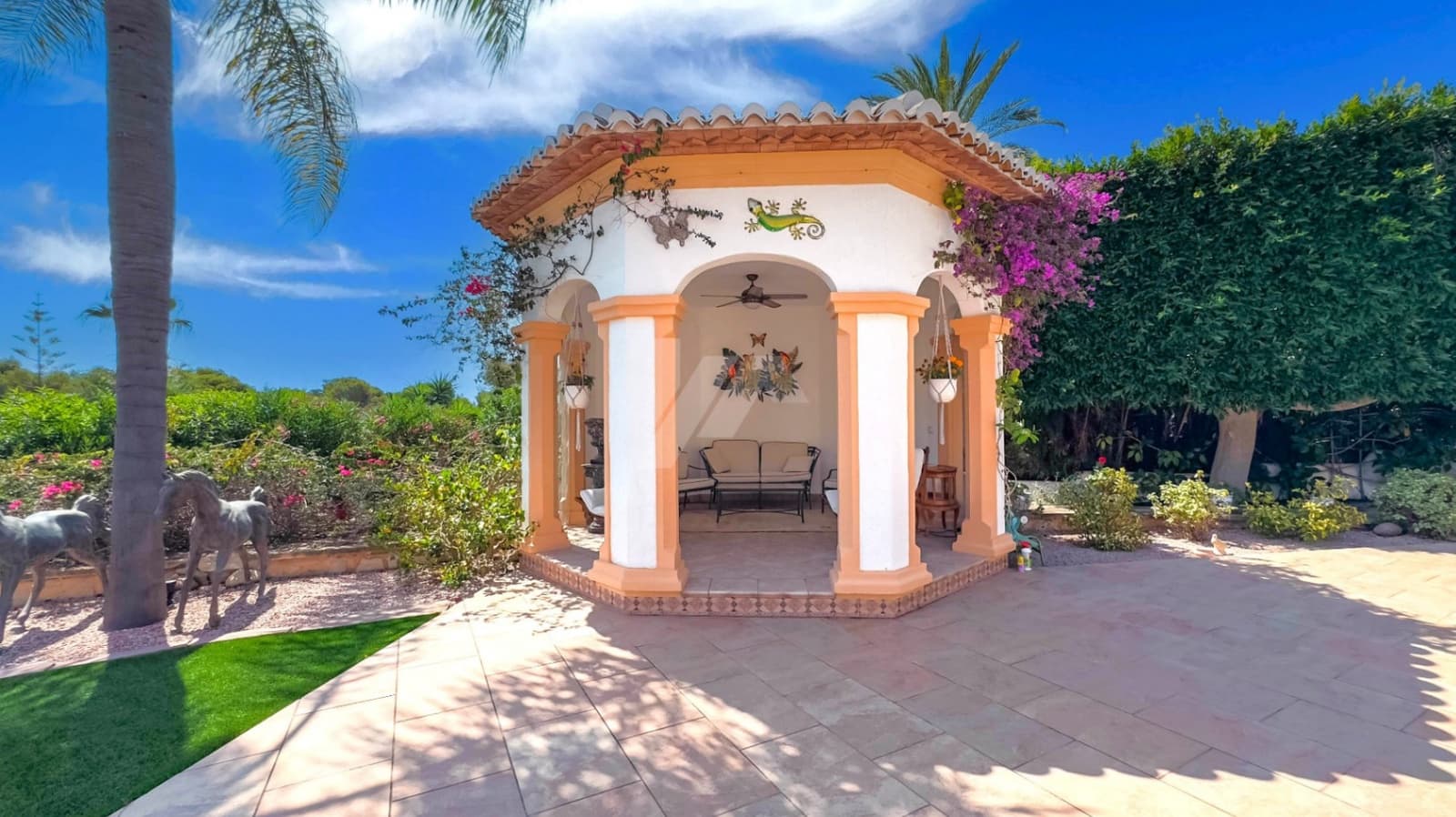 6 Zimmer Villa zu verkaufen in Moraira mit Pool Garage - 2.100.000 € (Ref: 9097399)