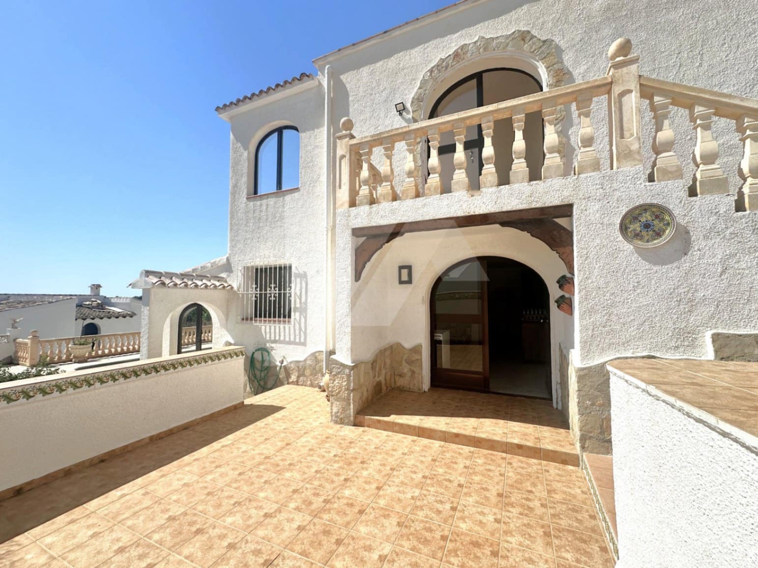 2 slaapkamer Villa te koop in Moraira met zwembad garage - € 875.000 (Ref: 9107940)