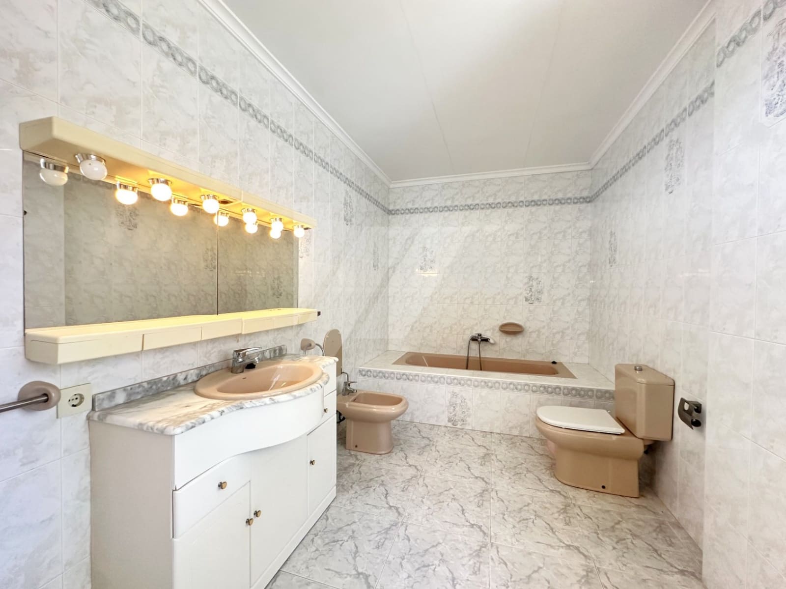 2 slaapkamer Villa te koop in Moraira met zwembad garage - € 875.000 (Ref: 9107940)