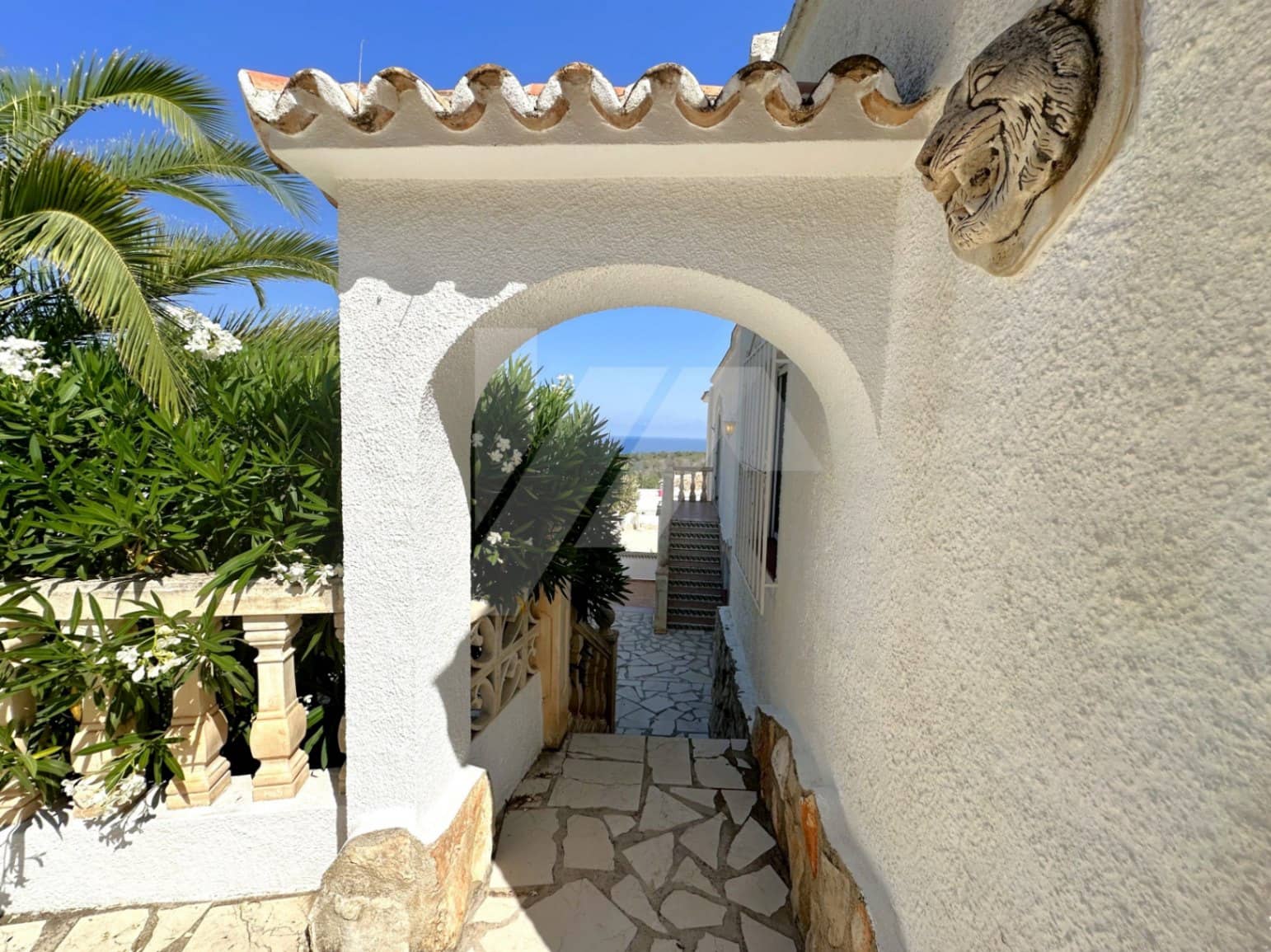 2 slaapkamer Villa te koop in Moraira met zwembad garage - € 875.000 (Ref: 9107940)