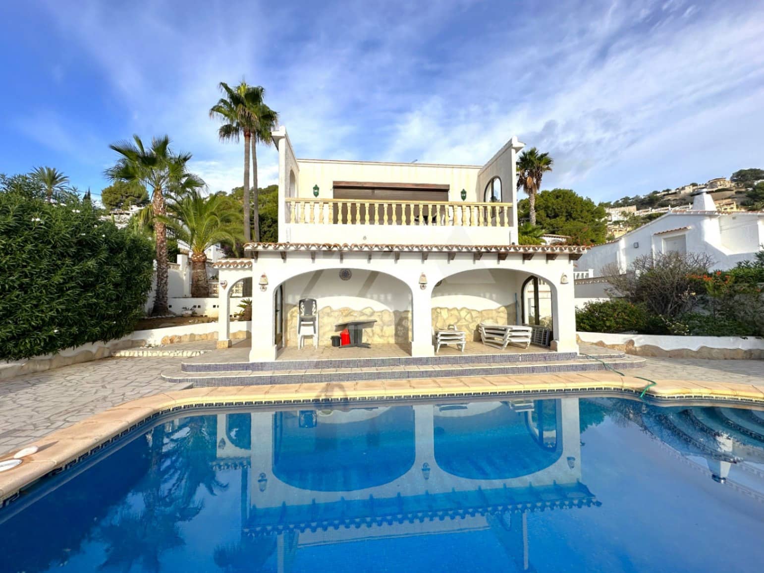 2 slaapkamer Villa te koop in Moraira met zwembad garage - € 875.000 (Ref: 9107940)