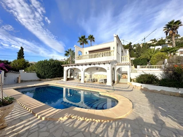 2 slaapkamer Villa te koop in Pinar del Advocat - Cometa, Teulada-Moraira met zwembad garage - € 875.000 (Ref: 9107940)