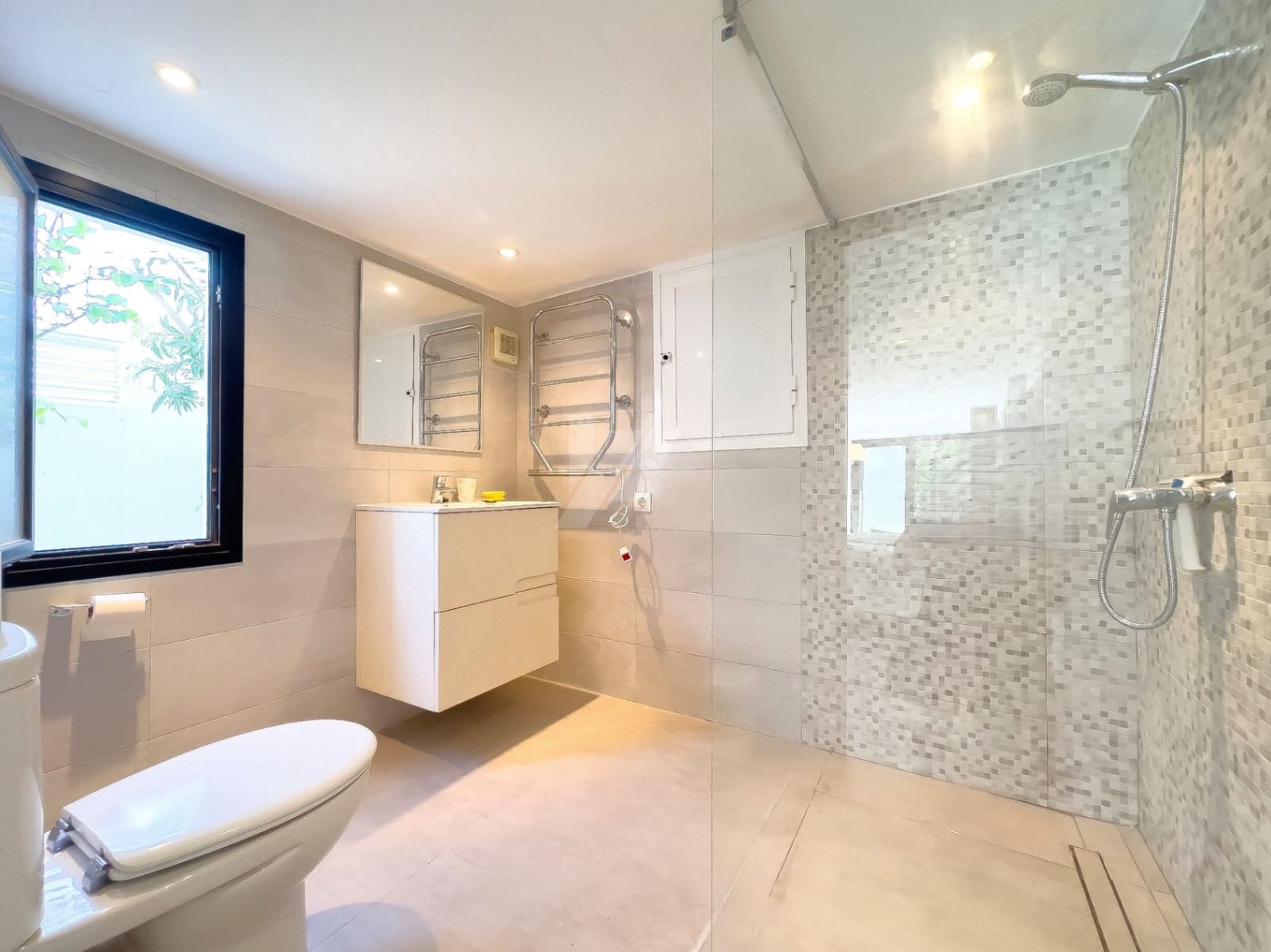 4 chambre Villa/Maison à vendre à Benissa avec piscine garage - 865 000 € (Ref: 9215623)