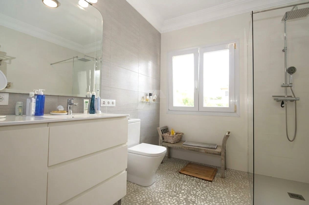 4 quarto Moradia para venda em Moraira com piscina garagem - 1 599 000 € (Ref: 9215624)
