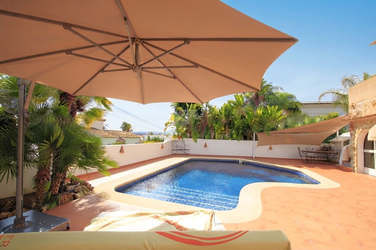 4 quarto Moradia para venda em Moraira com piscina garagem - 1 599 000 € (Ref: 9215624)