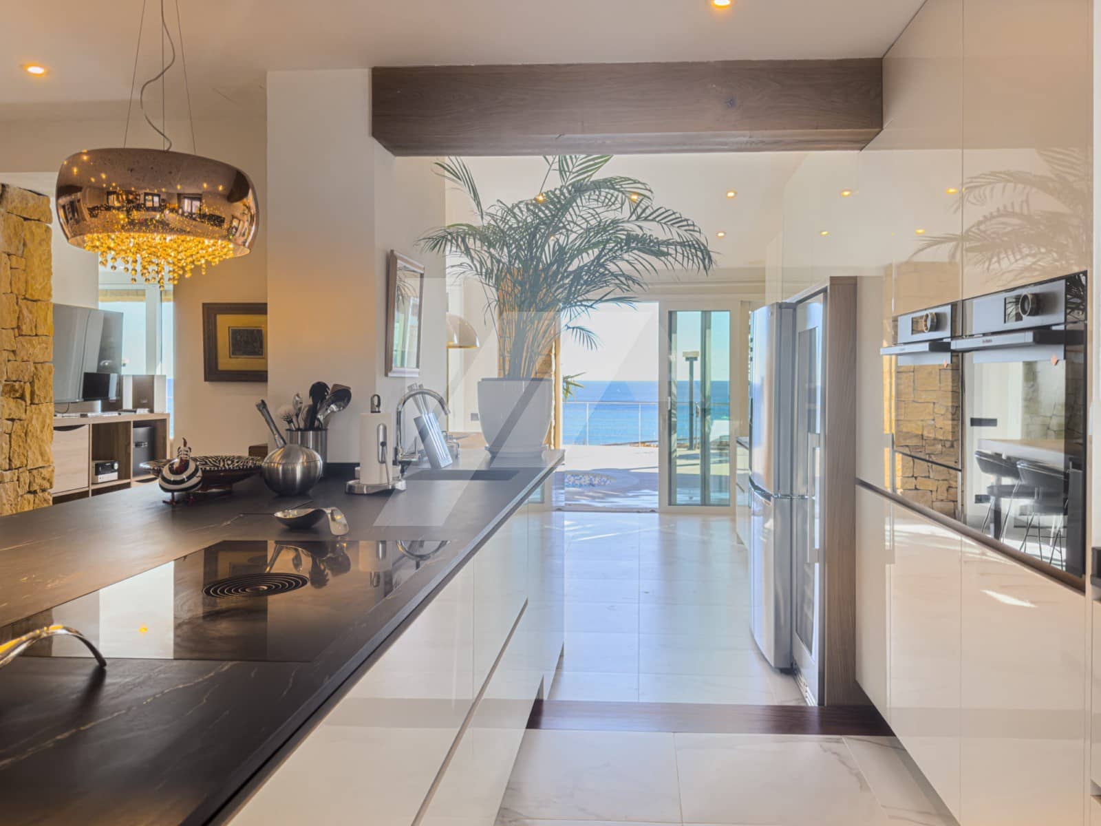 4 makuuhuone Huvila myytävänä paikassa Benissa mukana uima-altaan 
autotalli - 2 490 000 € (Ref: 9215626)