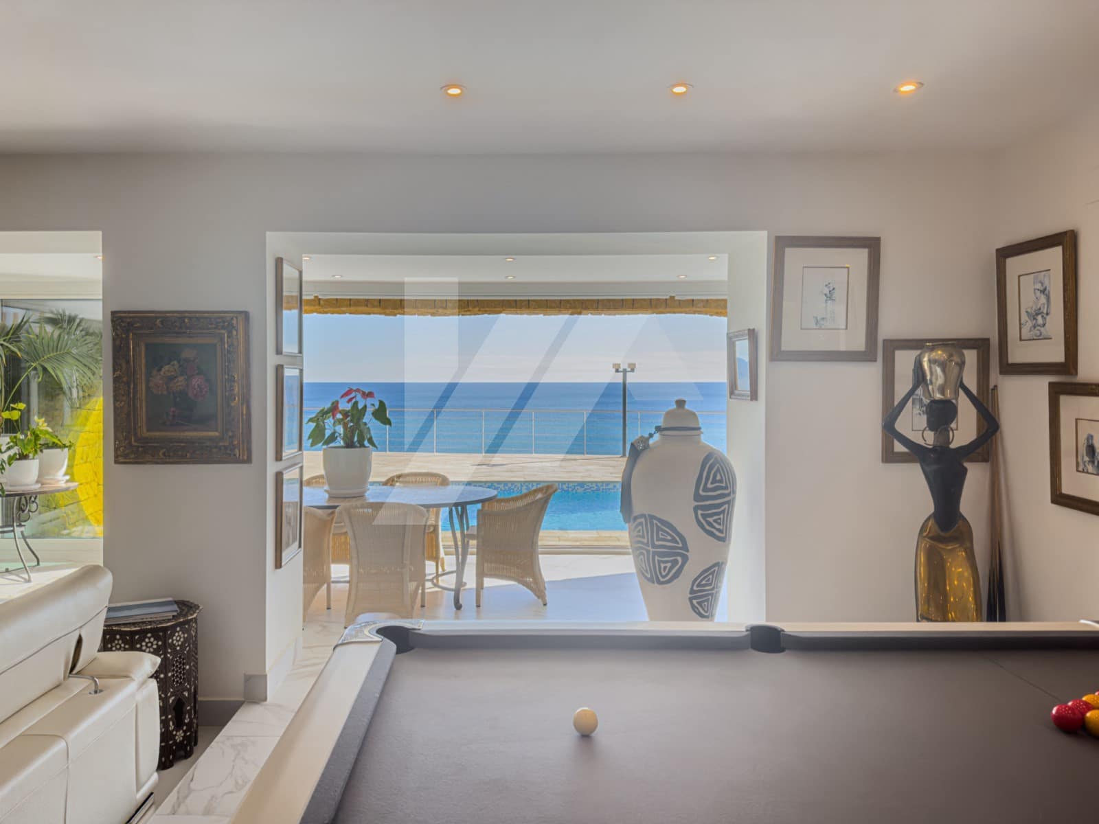 4 makuuhuone Huvila myytävänä paikassa Benissa mukana uima-altaan 
autotalli - 2 490 000 € (Ref: 9215626)