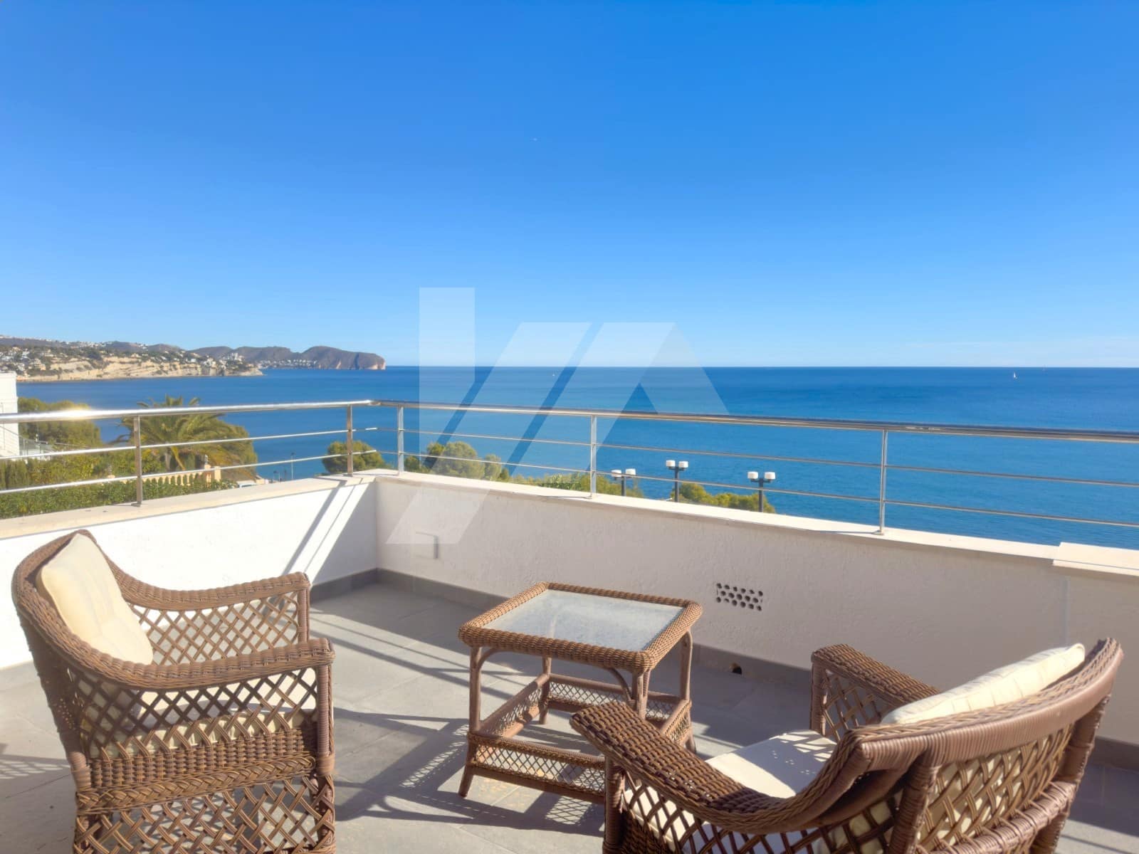 4 makuuhuone Huvila myytävänä paikassa Benissa mukana uima-altaan 
autotalli - 2 490 000 € (Ref: 9215626)