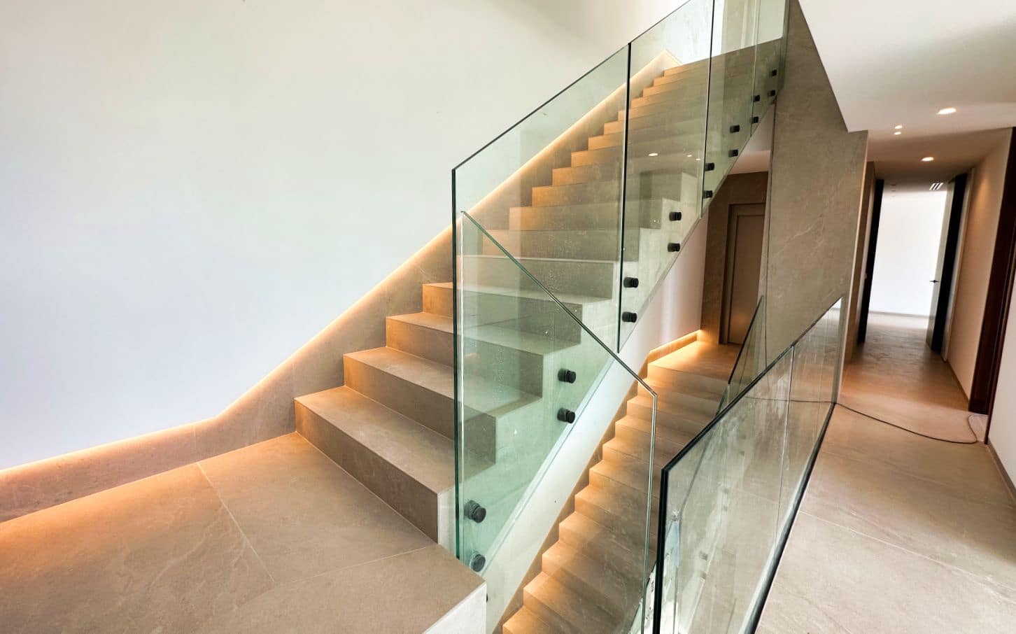 4 bedroom Villa for sale in Altea with pool garage - € 2,795,000 (Ref: 9293354)