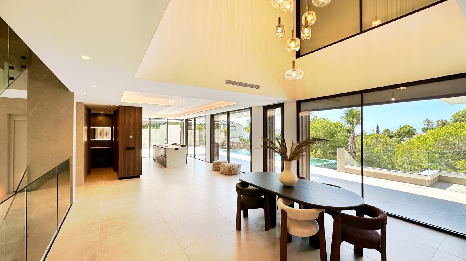 4 bedroom Villa for sale in Altea with pool garage - € 2,795,000 (Ref: 9293354)
