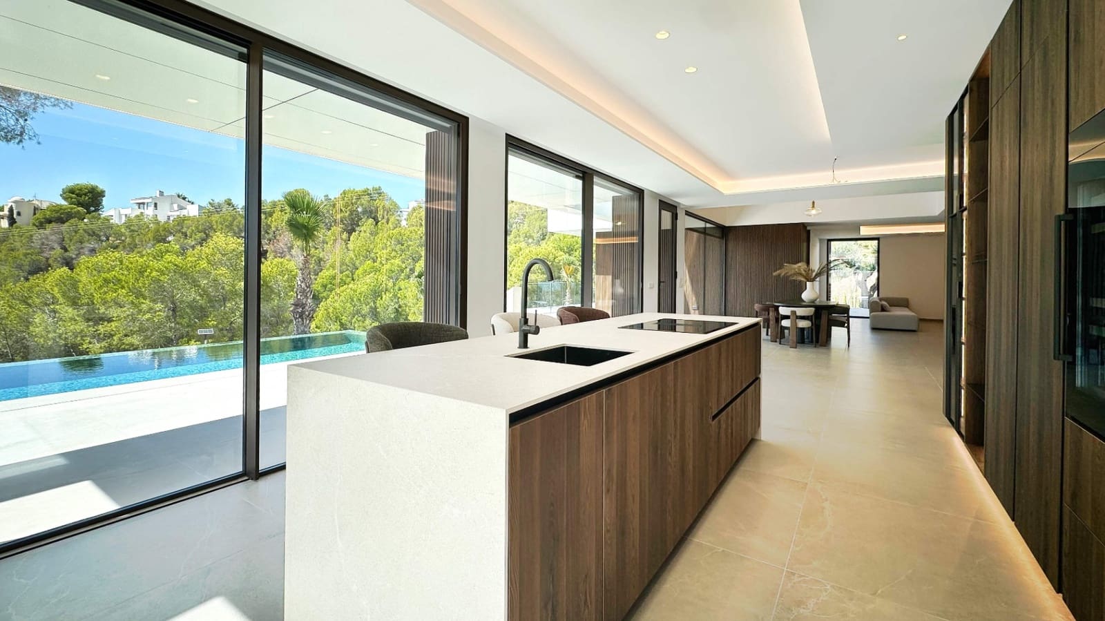 4 bedroom Villa for sale in Altea with pool garage - € 2,795,000 (Ref: 9293354)