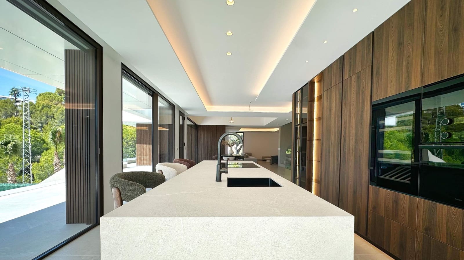 4 bedroom Villa for sale in Altea with pool garage - € 2,795,000 (Ref: 9293354)