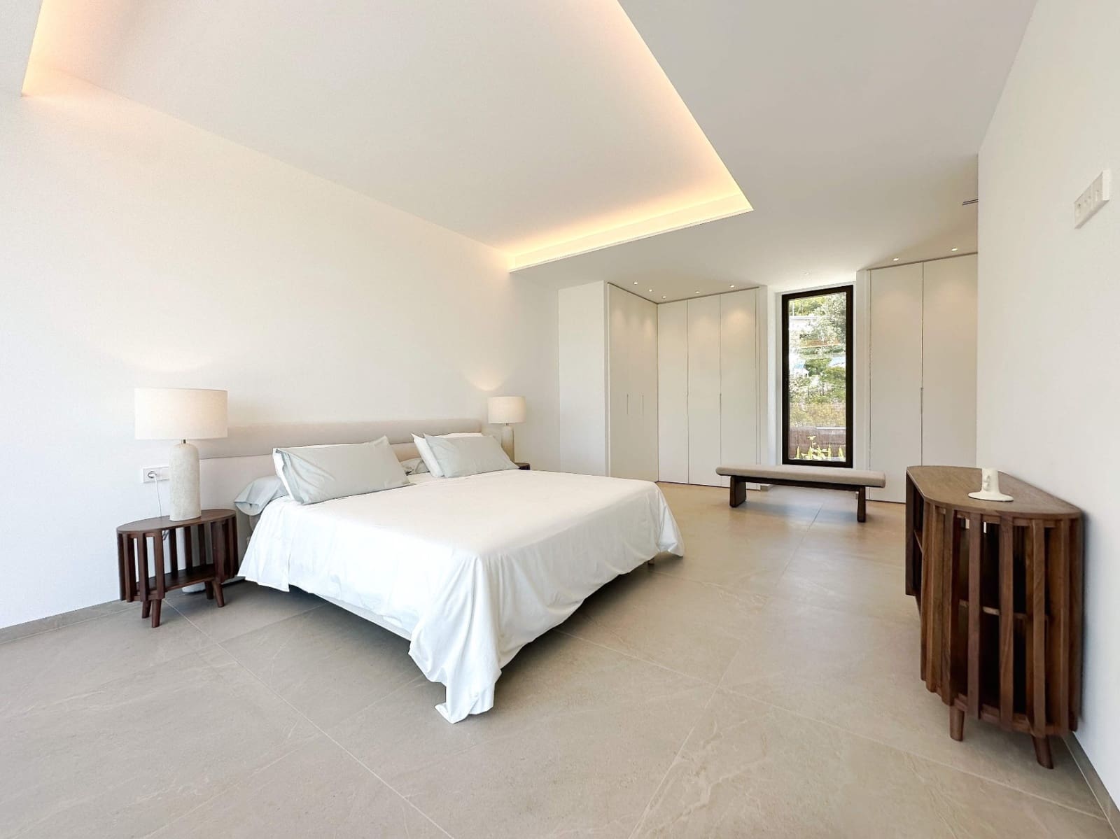 4 bedroom Villa for sale in Altea with pool garage - € 2,795,000 (Ref: 9293354)