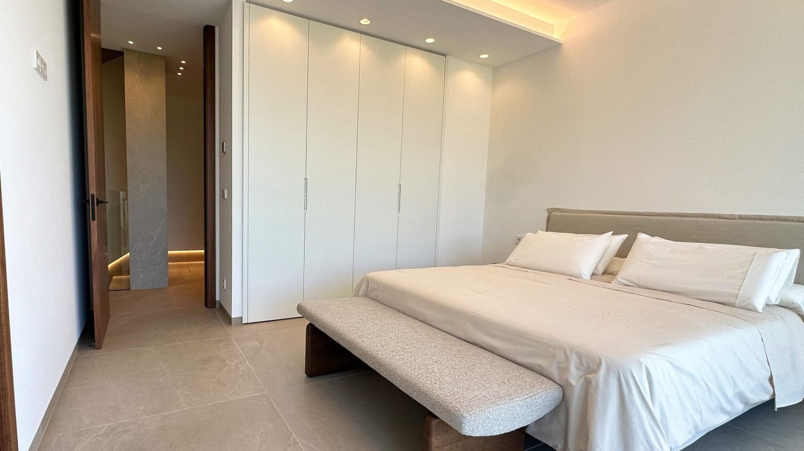 4 bedroom Villa for sale in Altea with pool garage - € 2,795,000 (Ref: 9293354)