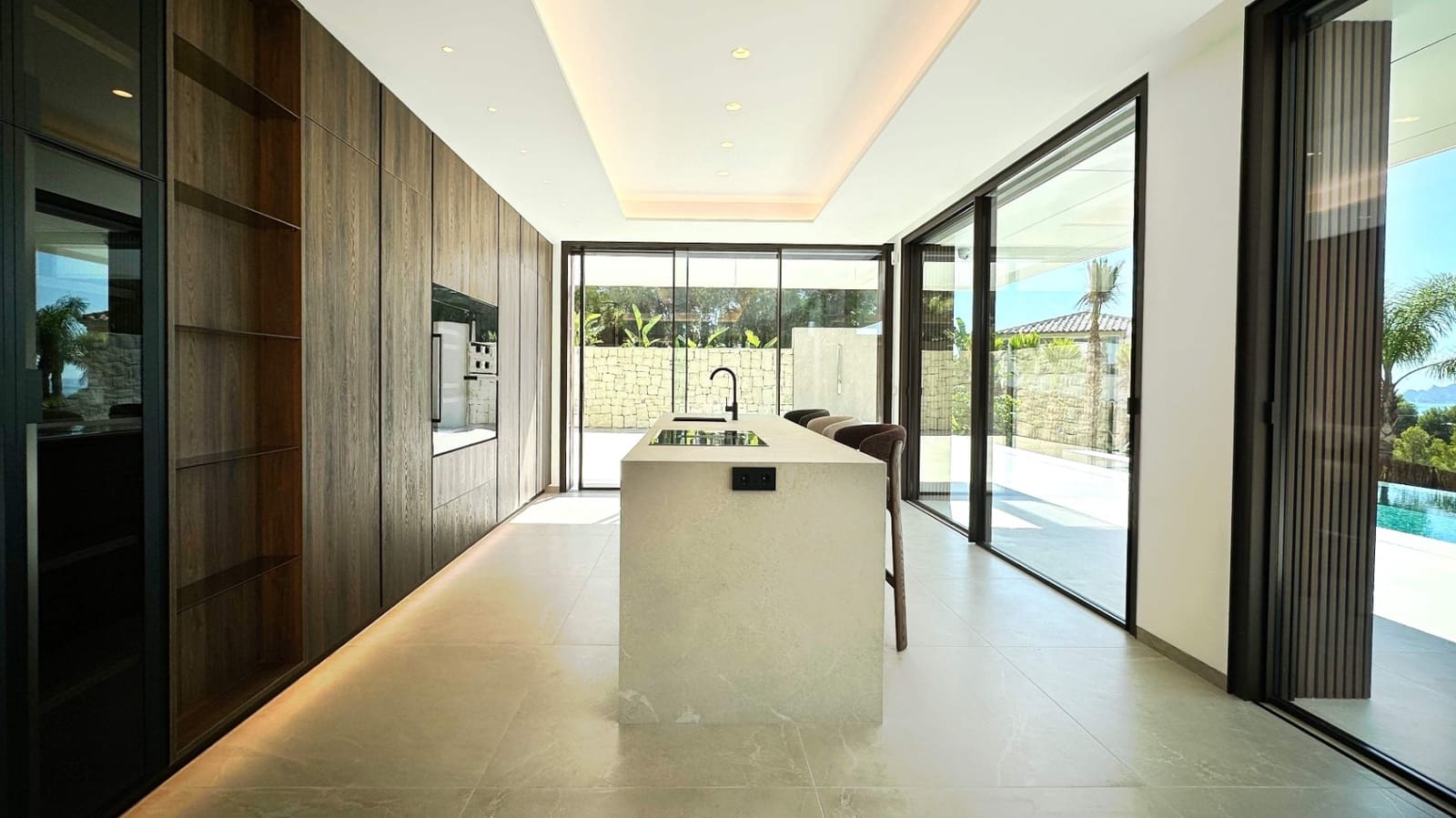 4 bedroom Villa for sale in Altea with pool garage - € 2,795,000 (Ref: 9293354)