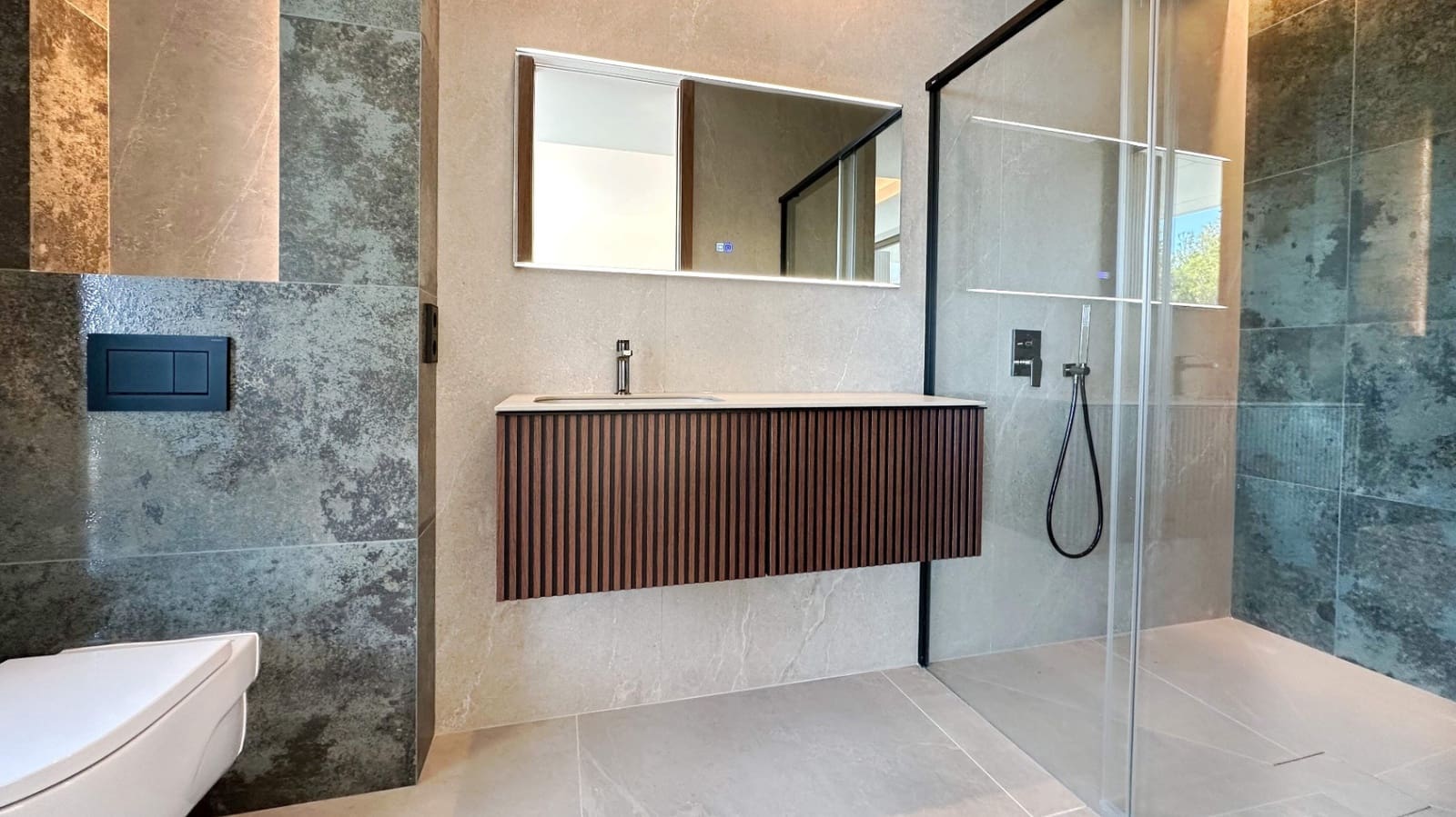 4 bedroom Villa for sale in Altea with pool garage - € 2,795,000 (Ref: 9293354)