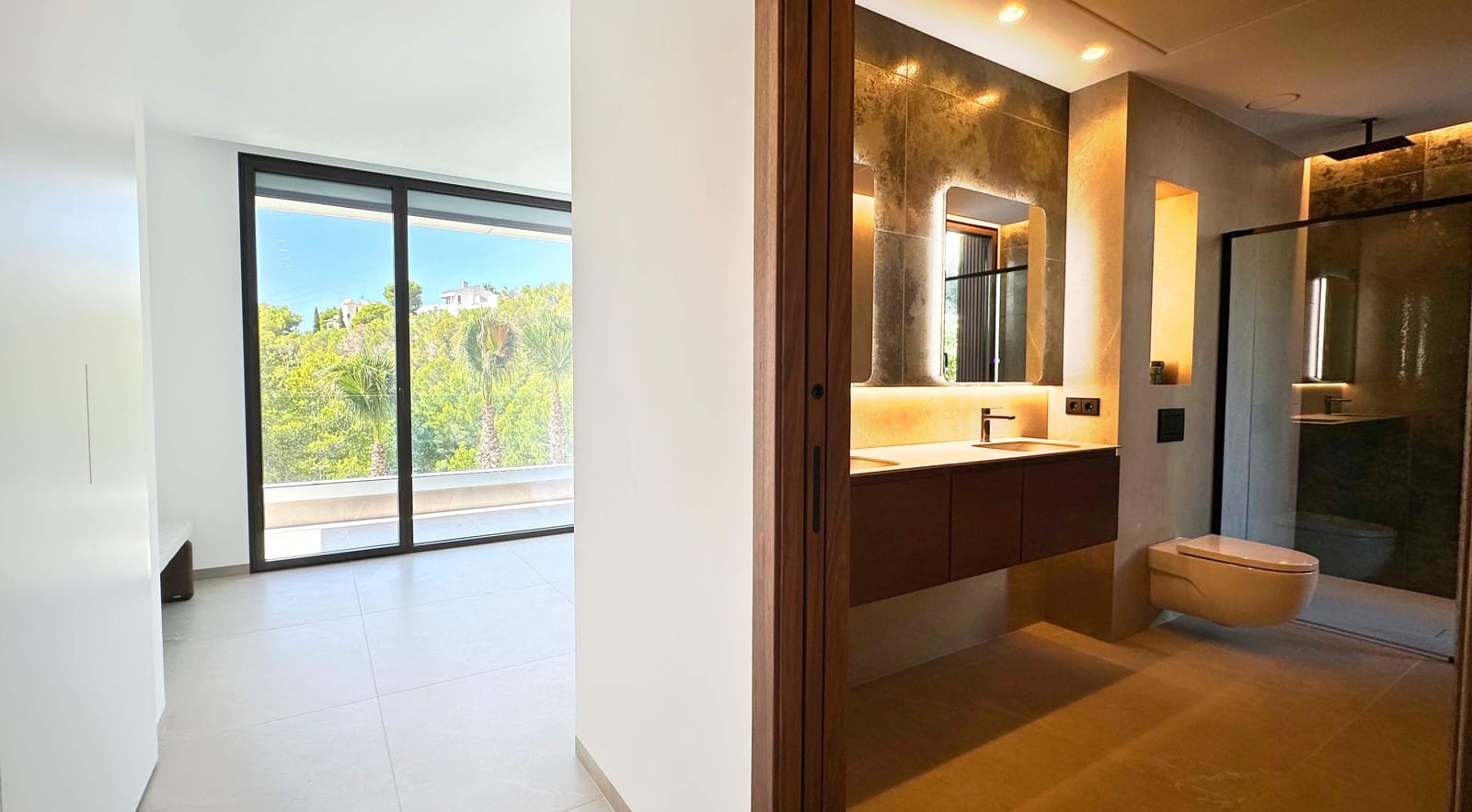 4 bedroom Villa for sale in Altea with pool garage - € 2,795,000 (Ref: 9293354)