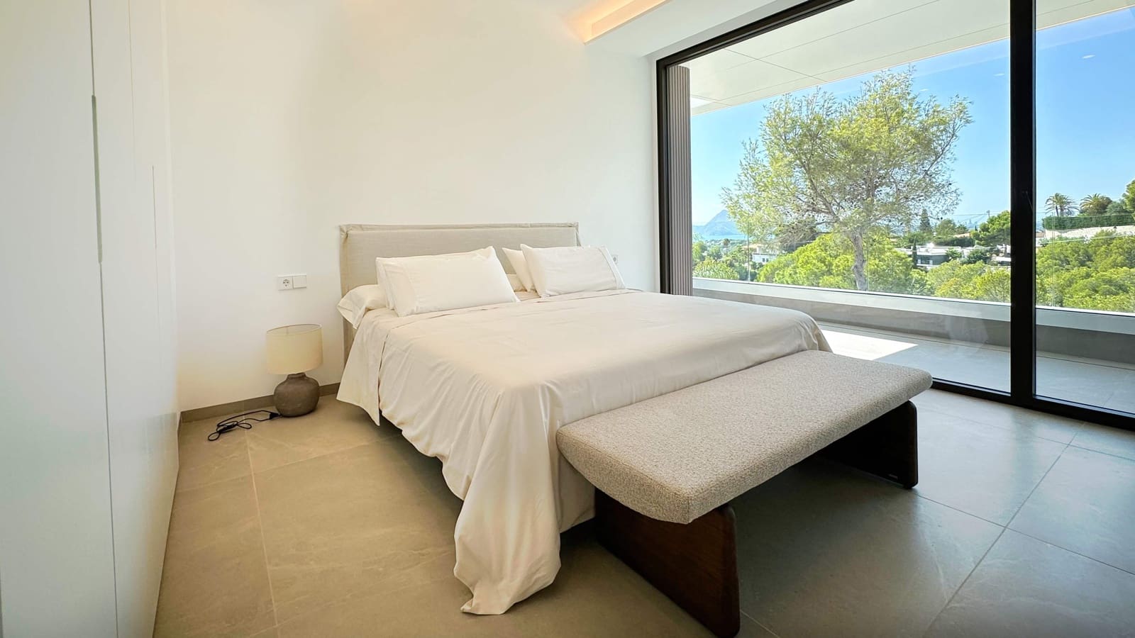 4 bedroom Villa for sale in Altea with pool garage - € 2,795,000 (Ref: 9293354)