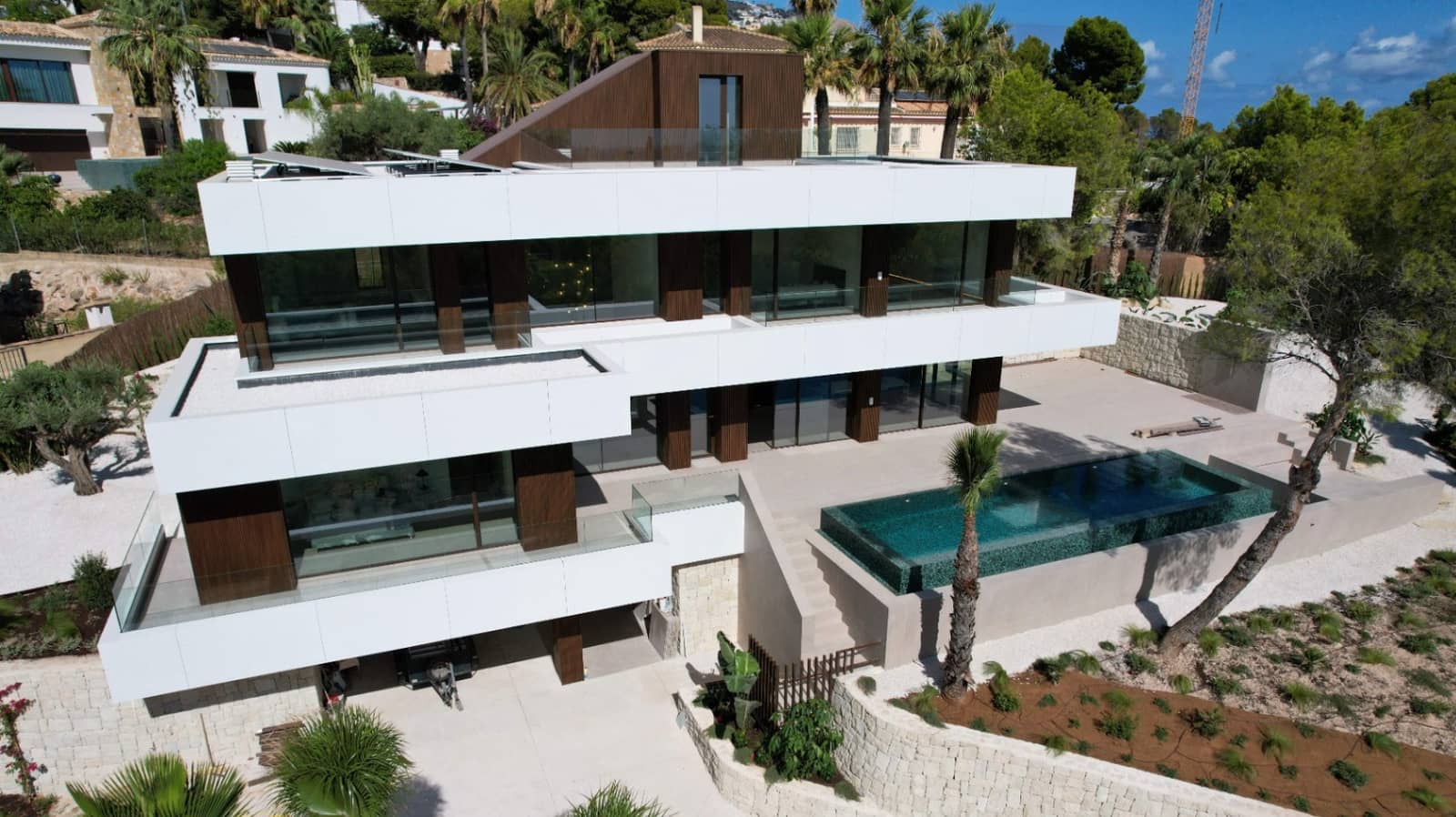 4 bedroom Villa for sale in Altea with pool garage - € 2,795,000 (Ref: 9293354)
