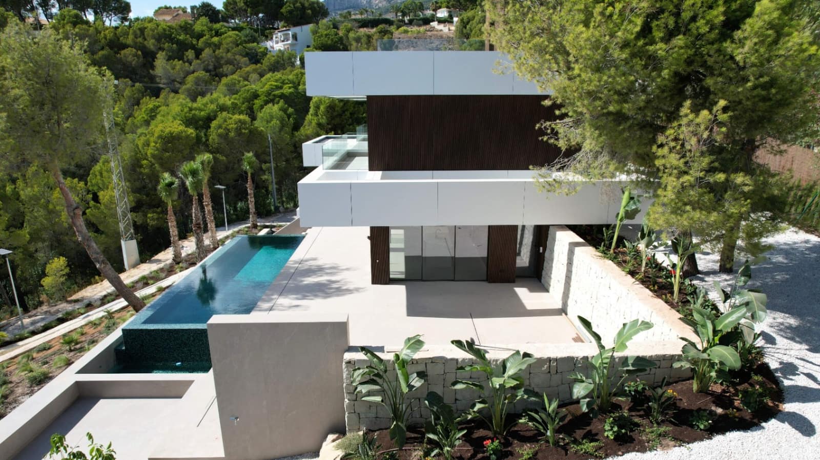 4 bedroom Villa for sale in Altea with pool garage - € 2,795,000 (Ref: 9293354)