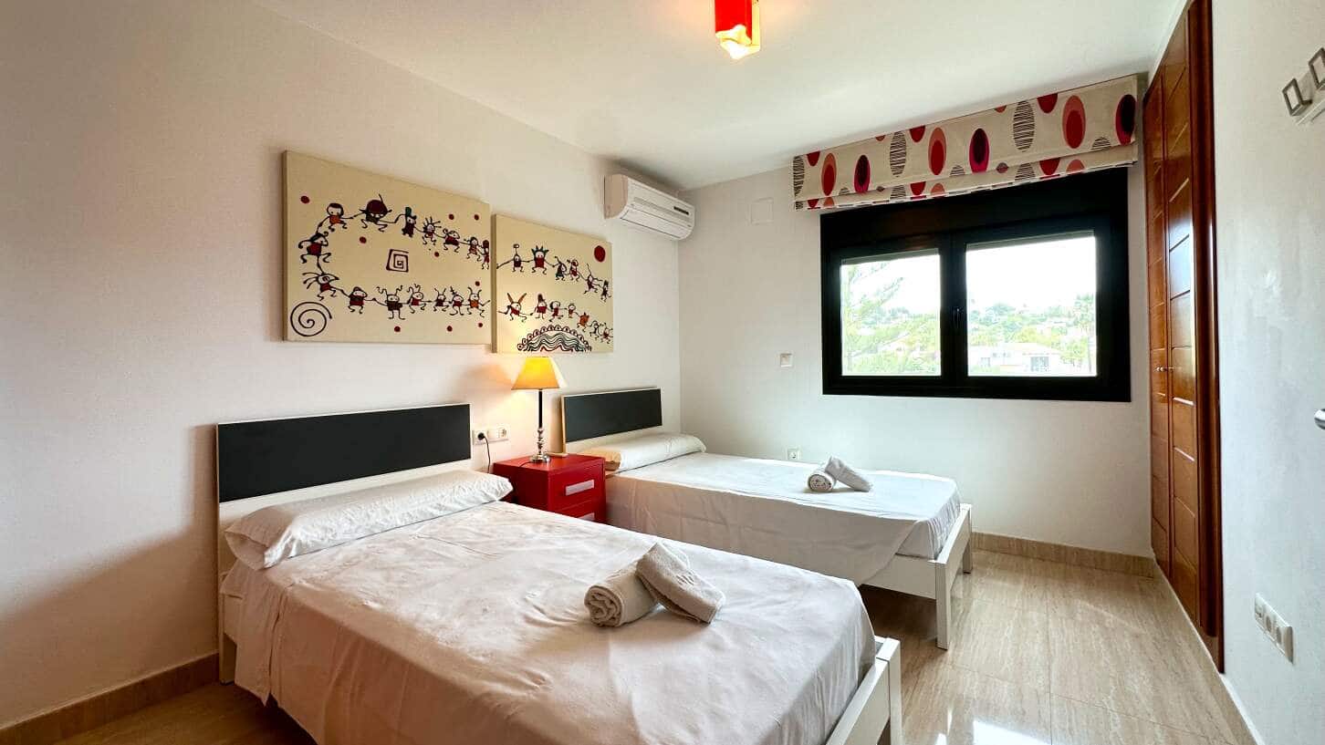 3 bedroom Villa for sale in Altea with pool garage - € 695,000 (Ref: 9293357)