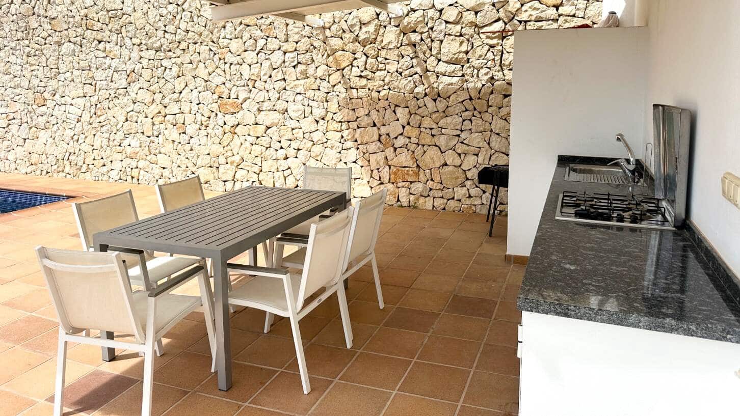 3 bedroom Villa for sale in Altea with pool garage - € 695,000 (Ref: 9293357)