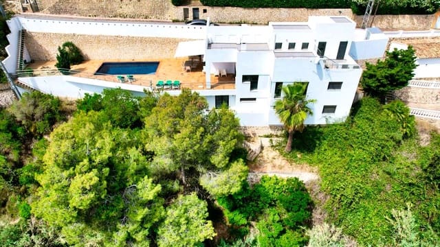 Chalet de 3 habitaciones en Altea en venta con piscina garaje - 695.000 € (Ref: 9293357)