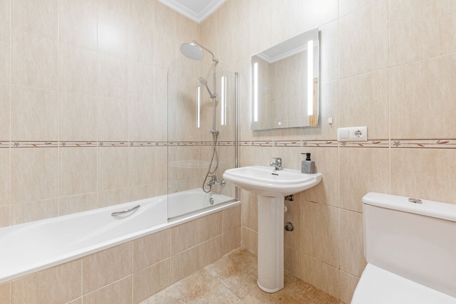 2 slaapkamer Villa te koop in Benitachell / Benitatxell met zwembad garage - € 299.000 (Ref: 9293358)