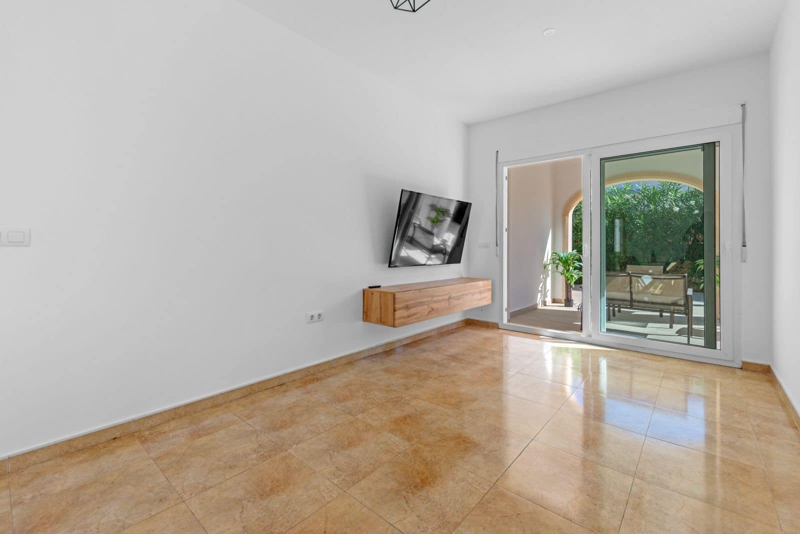 2 slaapkamer Villa te koop in Benitachell / Benitatxell met zwembad garage - € 299.000 (Ref: 9293358)