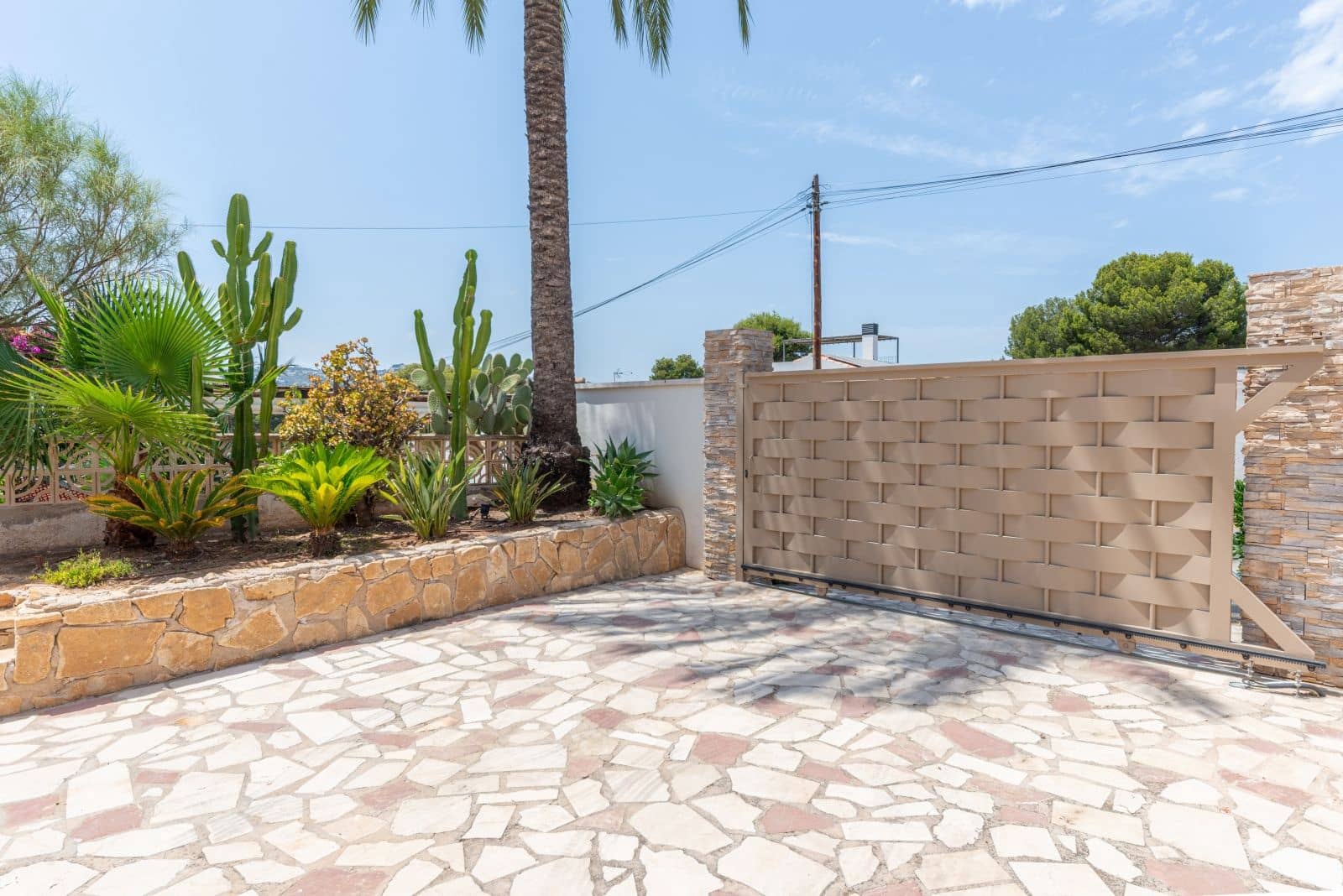 Chalet de 4 habitaciones en Moraira en venta con piscina garaje - 1.360.000 € (Ref: 9293359)