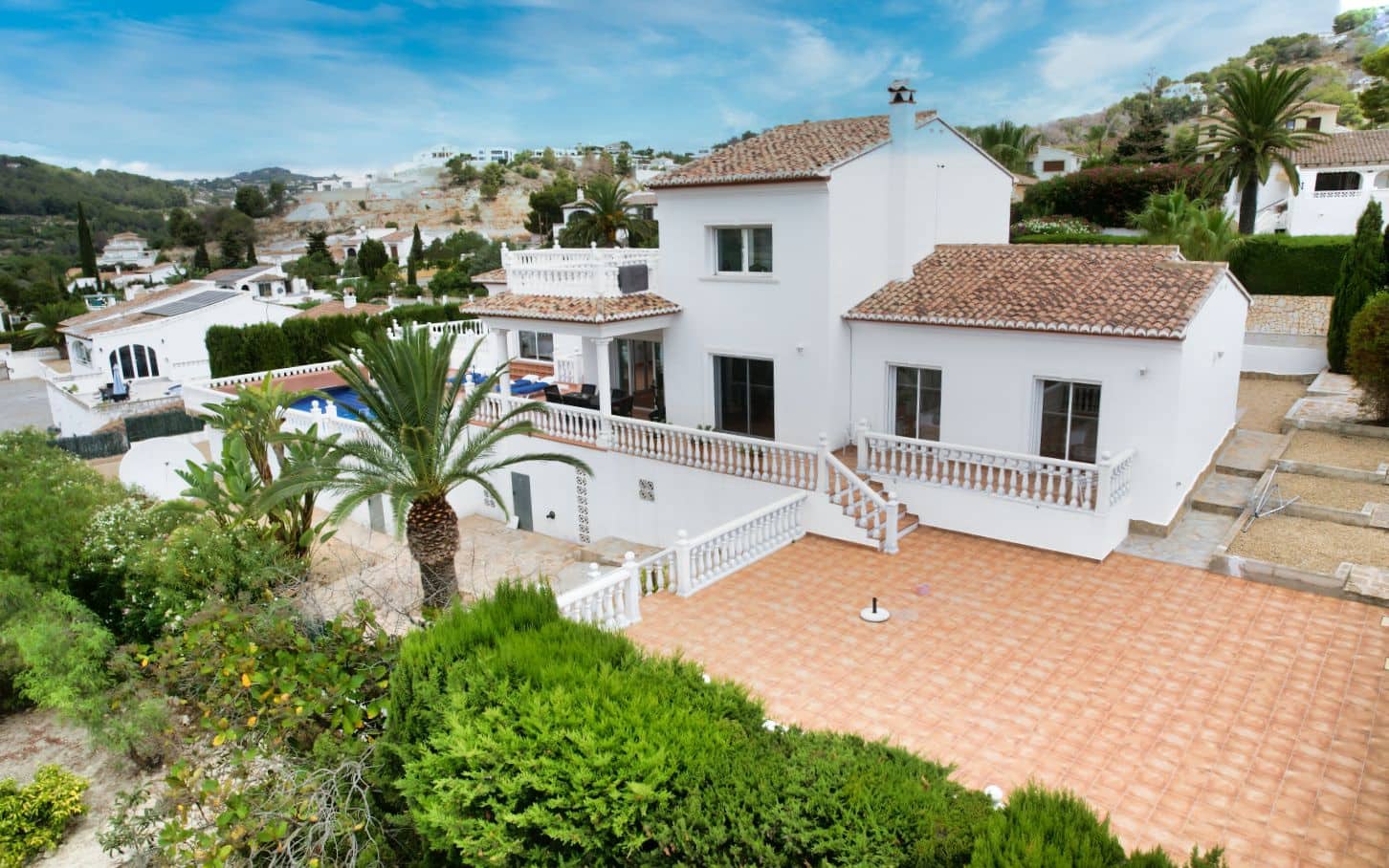 4 bedroom Villa for sale in Calpe / Calp with garage - € 995,000 (Ref: 9293360)