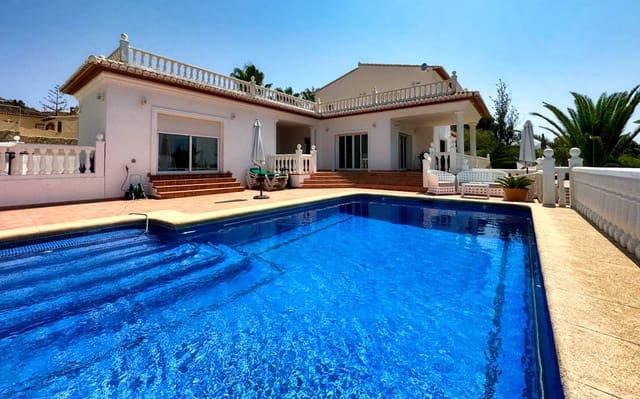 4 Zimmer Villa zu verkaufen in Calpe / Calp mit Garage - 995.000 € (Ref: 9293360)