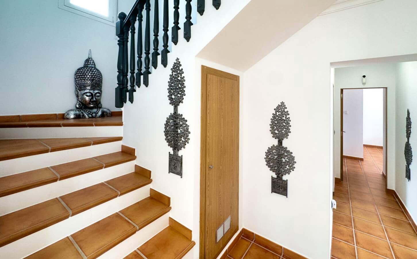 4 bedroom Villa for sale in Calpe / Calp with garage - € 995,000 (Ref: 9293360)