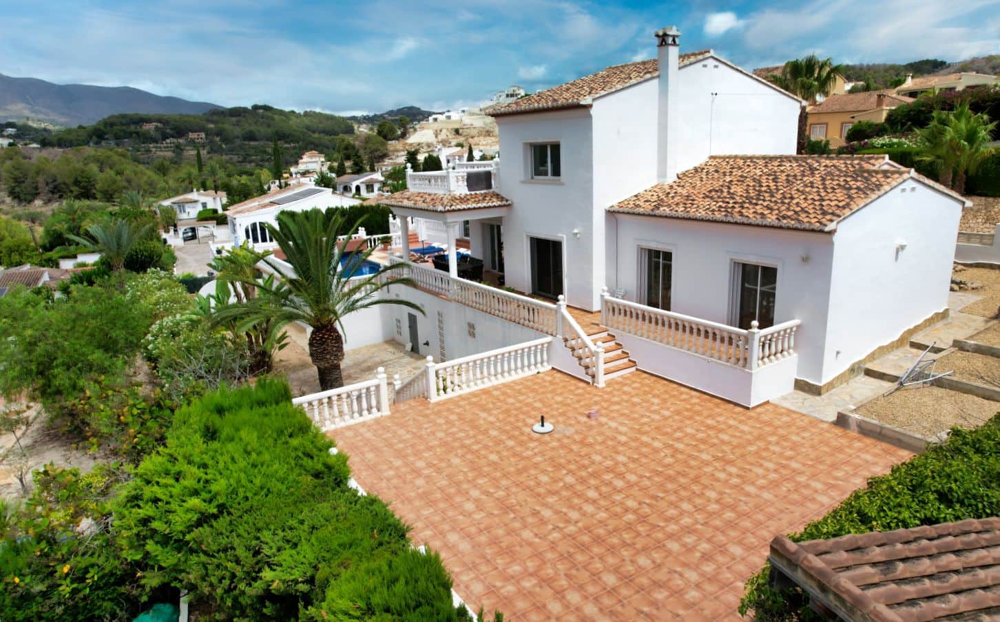 4 bedroom Villa for sale in Calpe / Calp with garage - € 995,000 (Ref: 9293360)