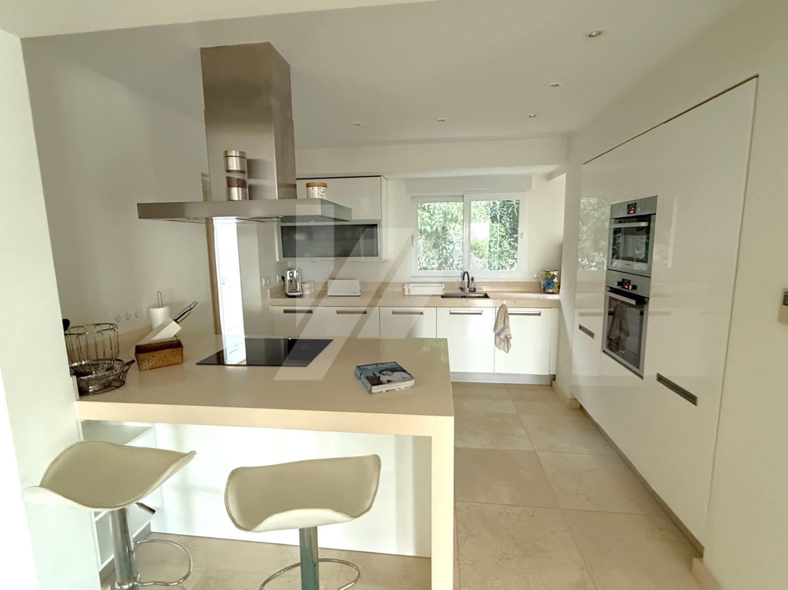 4 slaapkamer Villa te koop in Moraira met zwembad garage - € 1.850.000 (Ref: 9345725)