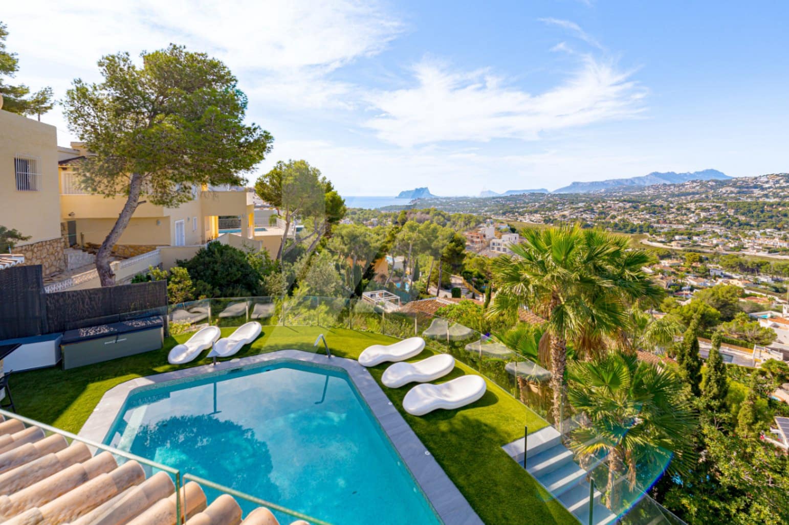 5 slaapkamer Villa te koop in Moraira met zwembad garage - € 2.495.000 (Ref: 9352152)