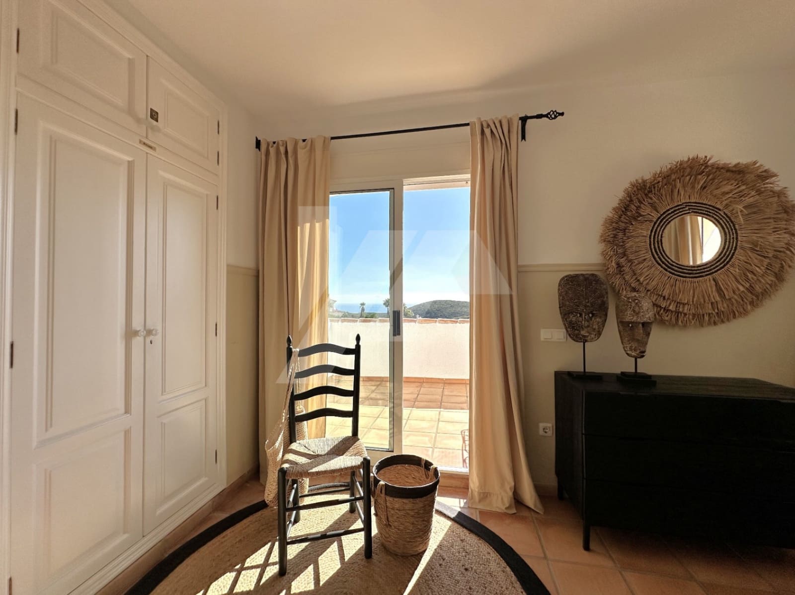 4 bedroom Villa for sale in Cumbre del Sol with pool garage - € 1,400,000 (Ref: 9353976)