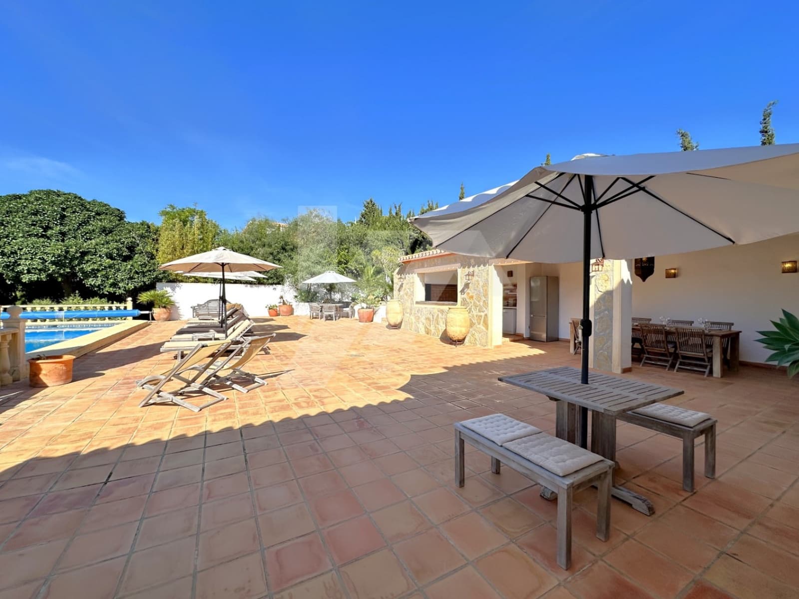 4 bedroom Villa for sale in Cumbre del Sol with pool garage - € 1,400,000 (Ref: 9353976)