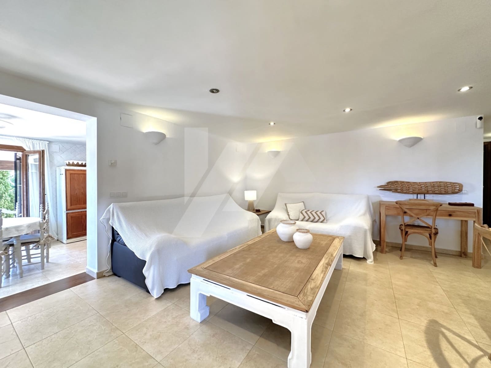 4 bedroom Villa for sale in Cumbre del Sol with pool garage - € 1,400,000 (Ref: 9353976)