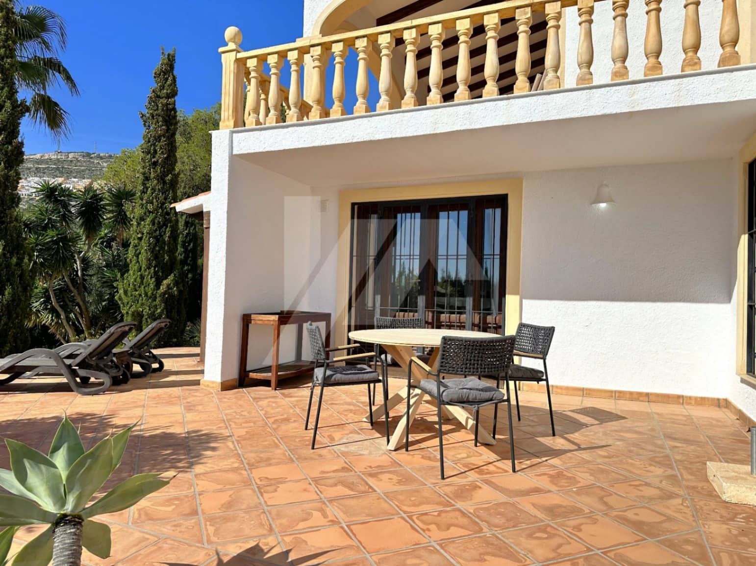4 bedroom Villa for sale in Cumbre del Sol with pool garage - € 1,400,000 (Ref: 9353976)