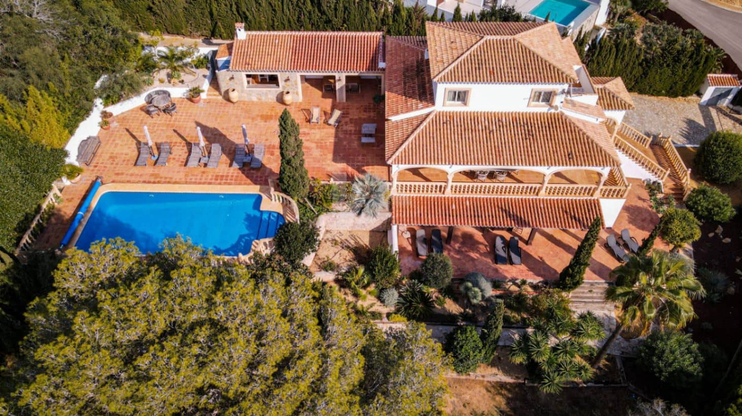 4 bedroom Villa for sale in Cumbre del Sol with pool garage - € 1,400,000 (Ref: 9353976)