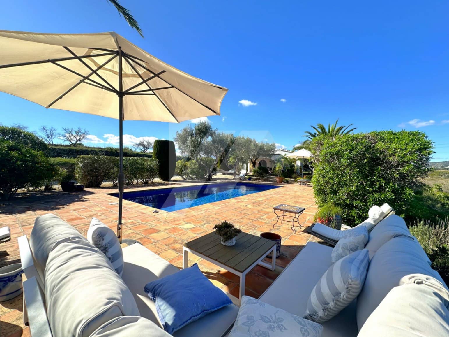 2 sypialnia Finka/Dom wiejski na sprzedaż w Moraira z basenem garażem - 879 000 € (Ref: 9360703)