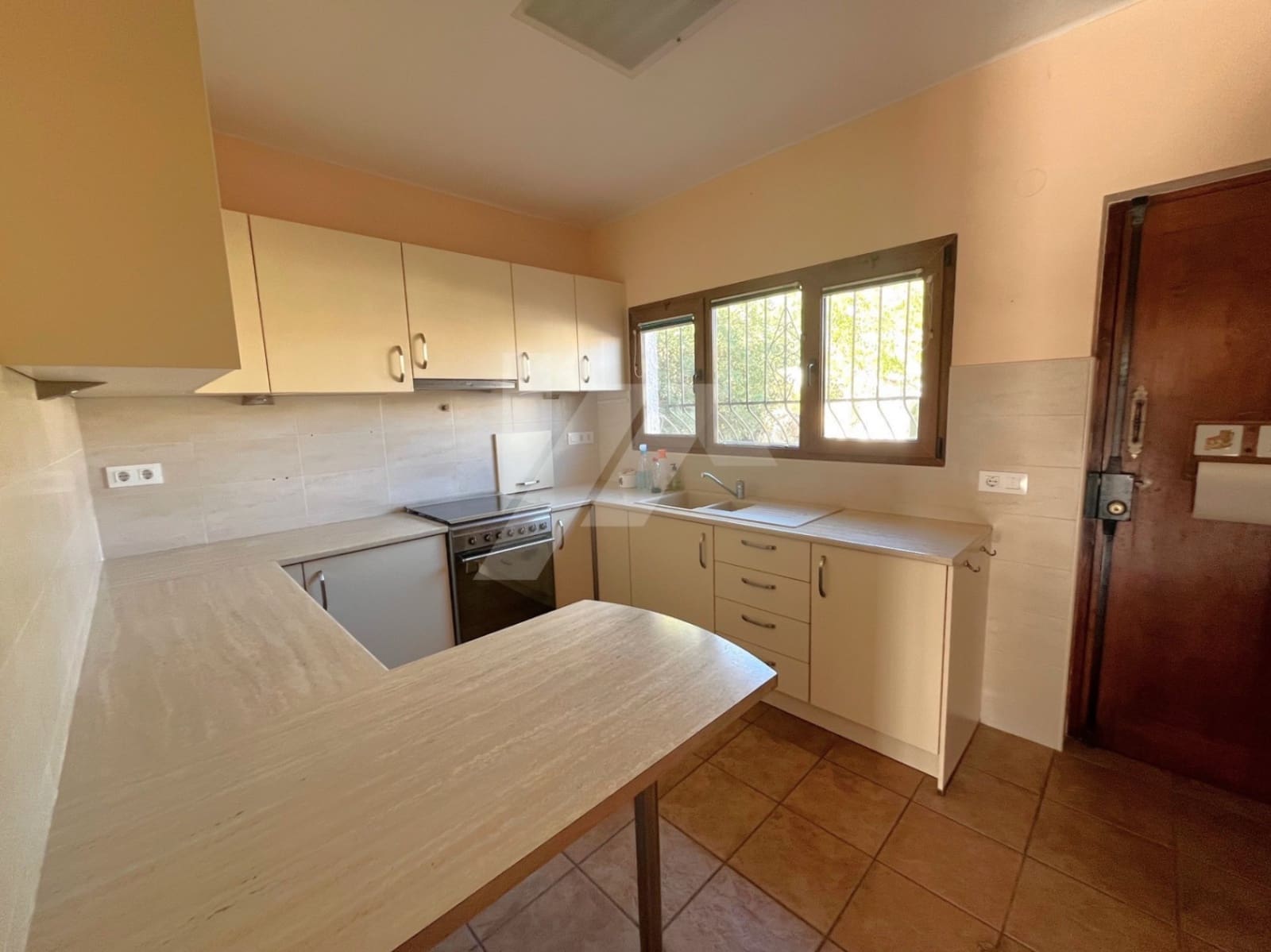 3 bedroom Villa for sale in Benissa with garage - € 720,000 (Ref: 9388773)