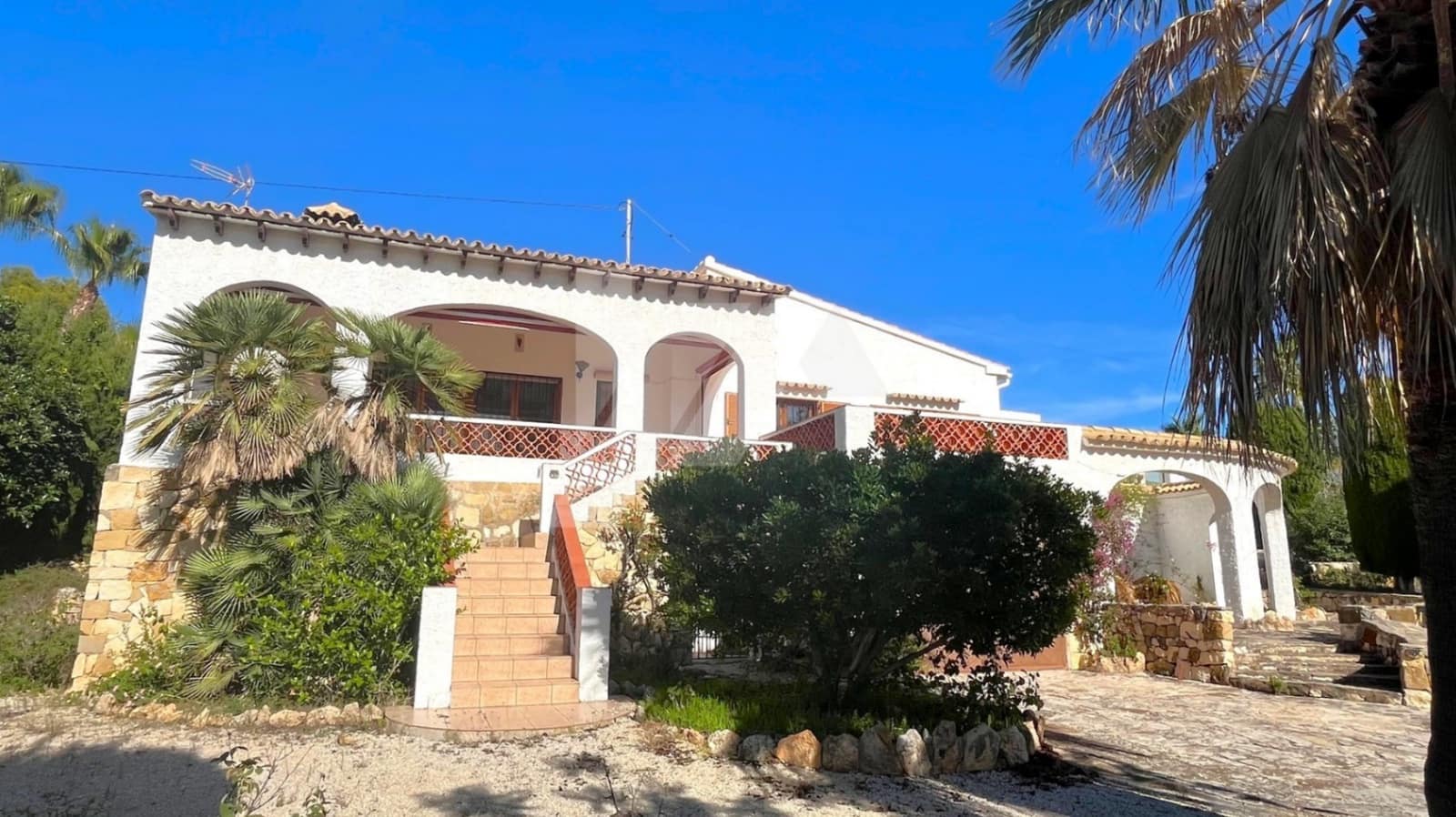 3 bedroom Villa for sale in Benissa with garage - € 720,000 (Ref: 9388773)